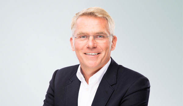 Lionel-Périnel-Professional-Headshot